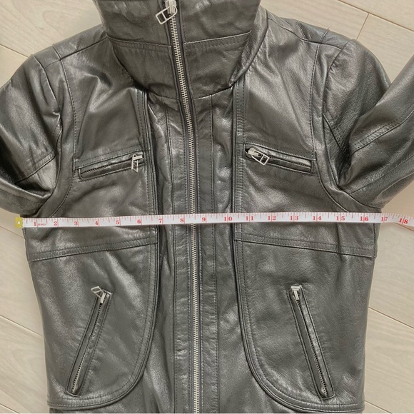 Black leather bomber jacket - XS - Women - Picture 8 of 16